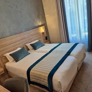 vizitați hotelul