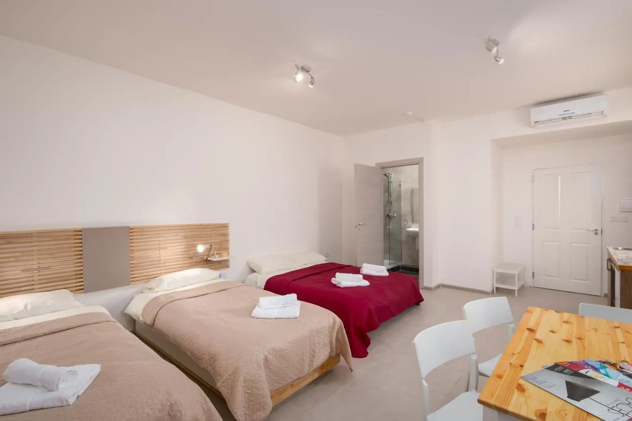 *** Penzion Island Guesthouse Gzira Malta